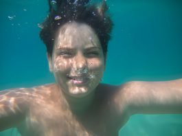 What Happens When You Open Your Eyes Underwater
