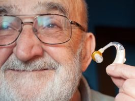 what-are-the-best-glasses-to-wear-with-hearing-aids